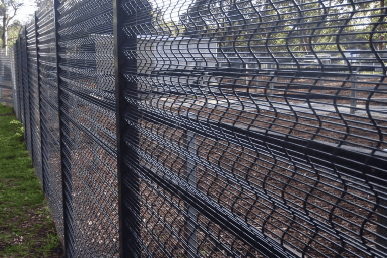 Mesh Fencing